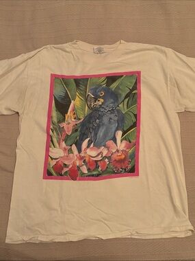 Vintage Cherie Flippen Blue Macaw Graphic Tee on a Made In USA TSF SW blank